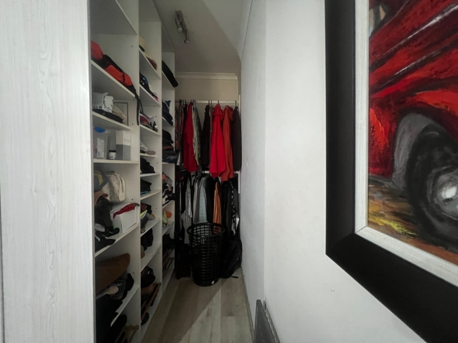 3 Bedroom Property for Sale in Denneoord Western Cape